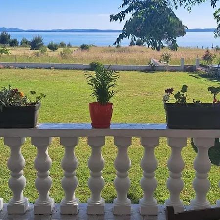 Josip Appartement Nin Buitenkant foto